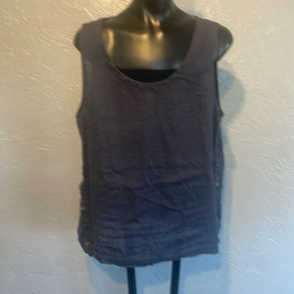 Rachel Roy heavy blue linen top size large with side buttons new